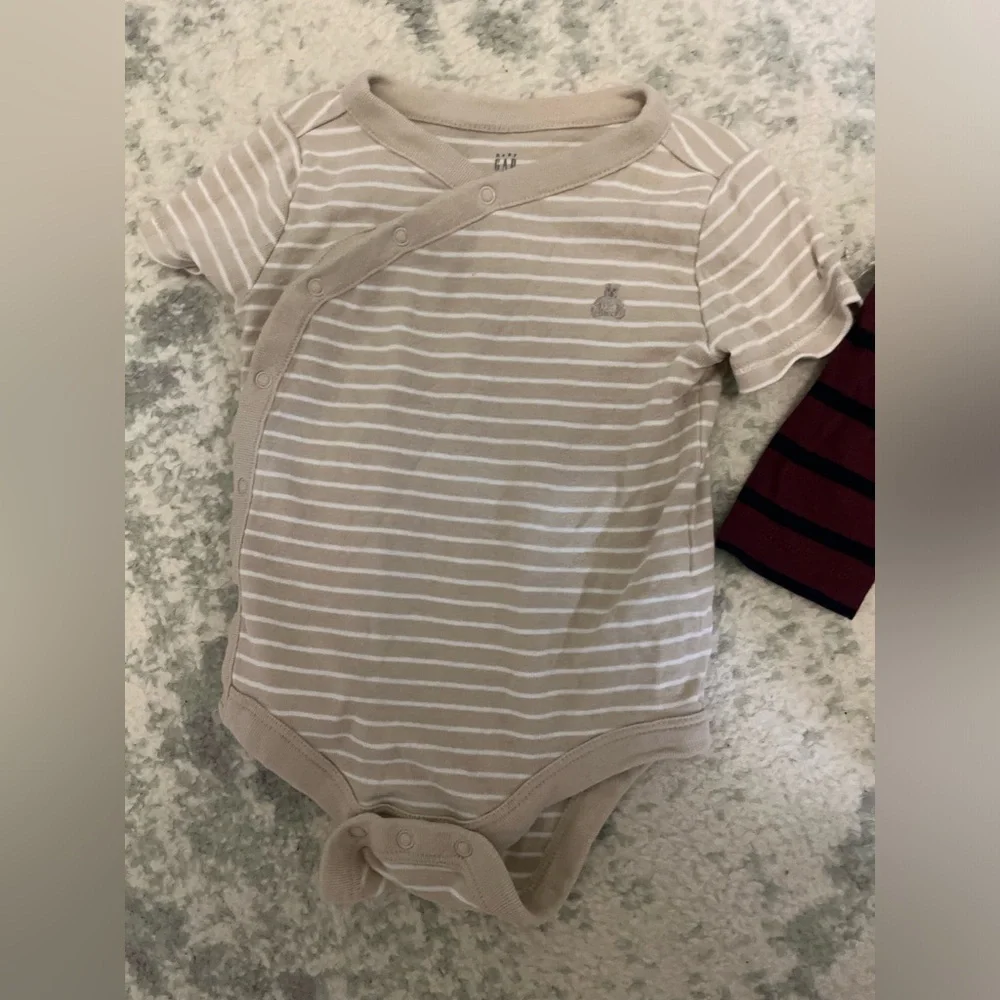 Gap Baby Set of 2 Striped Body Suits Onesies  3-6 Months